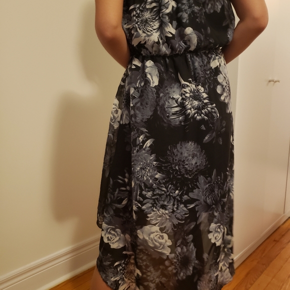 Floral dress - Picture 3 of 4